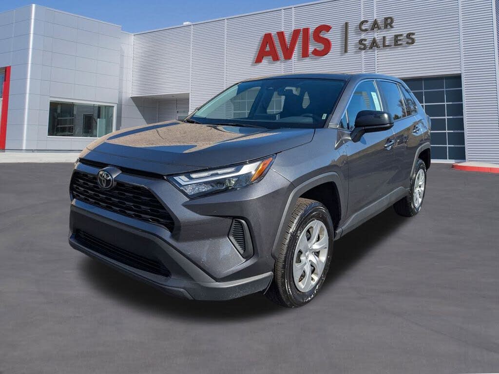 2025 Toyota RAV4 LE FWD
