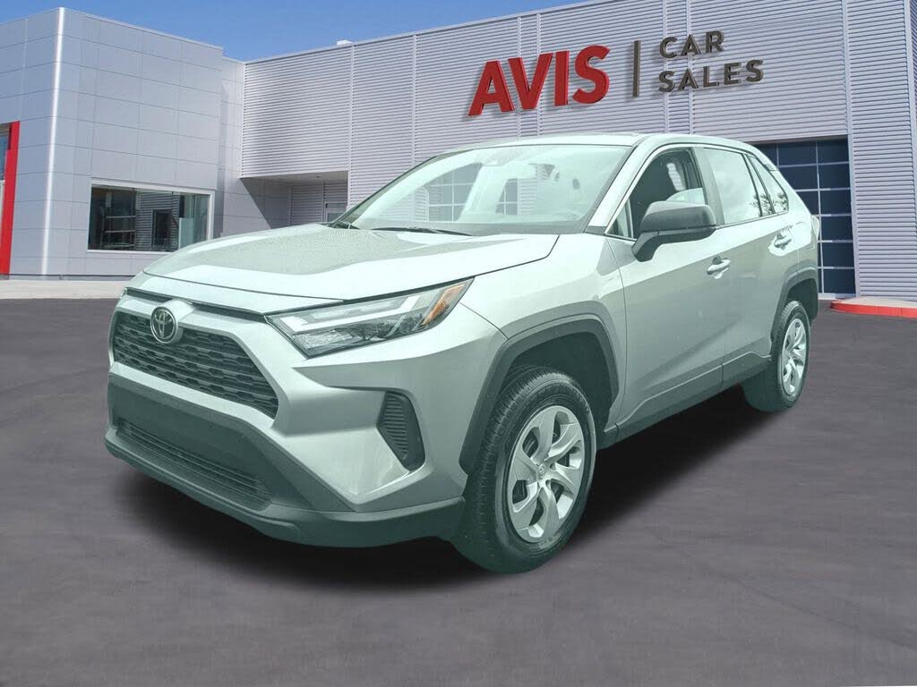2025 Toyota RAV4 LE FWD