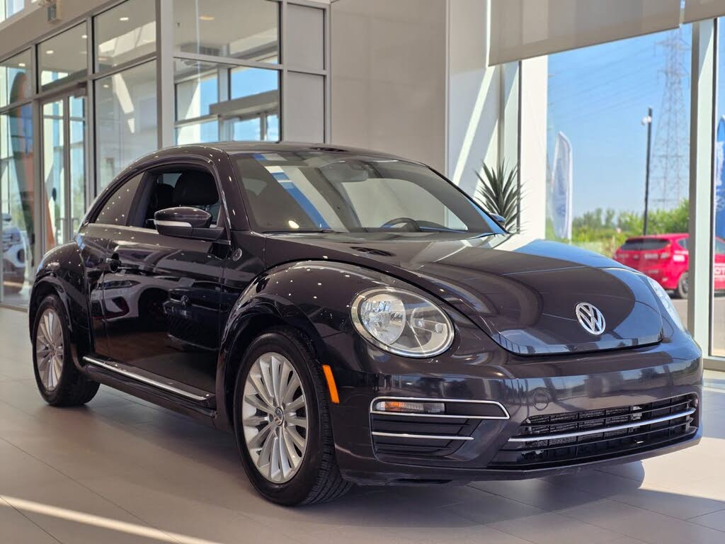 2019 Volkswagen Beetle Wolfsburg Edition Hatchback FWD