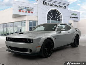 Dodge Challenger R/T Scat Pack Widebody RWD