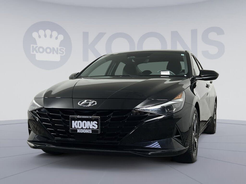 2023 Hyundai Elantra SEL FWD