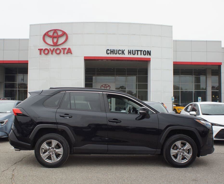 2023 Toyota RAV4 XLE FWD