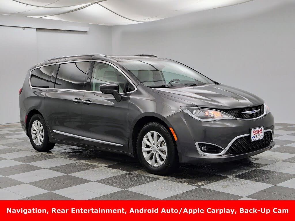 2018 Chrysler Pacifica Touring L Plus FWD