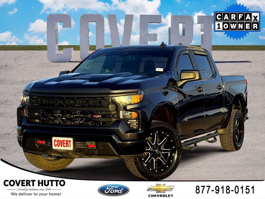 2022 Chevrolet Silverado 1500 Custom Trail Boss Crew Cab 4WD