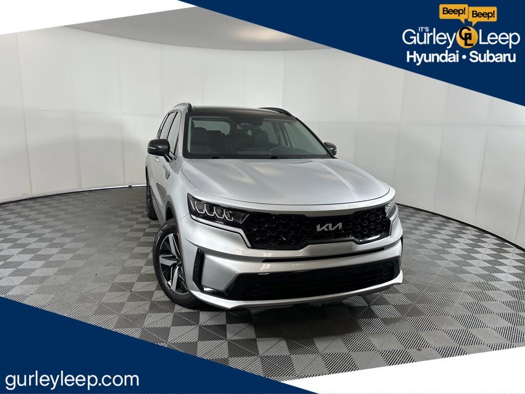 2022 Kia Sorento S FWD