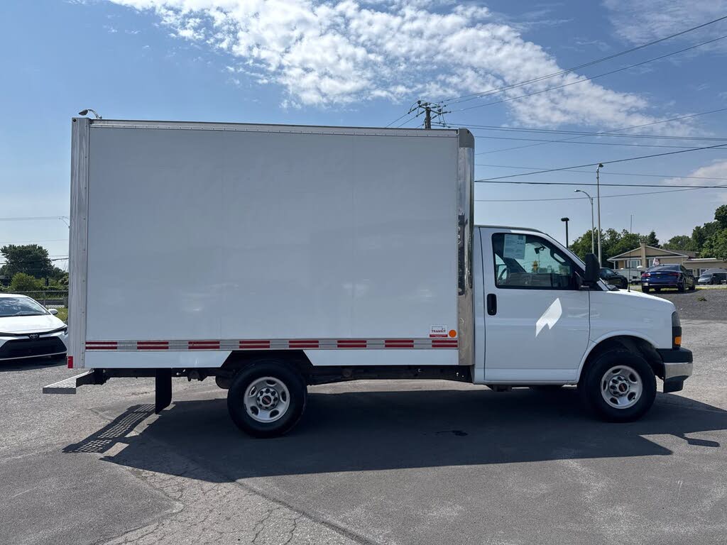 GMC Savana Chassis 3500 139 Cutaway RWD 2023