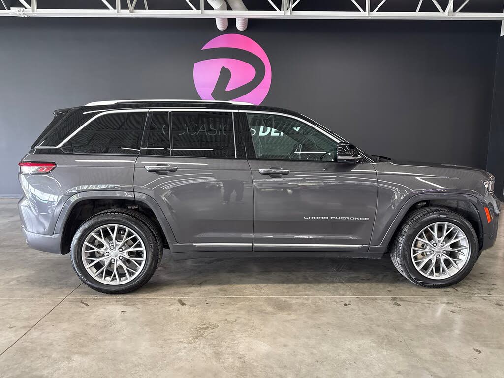 2023 Jeep Grand Cherokee Summit 4WD