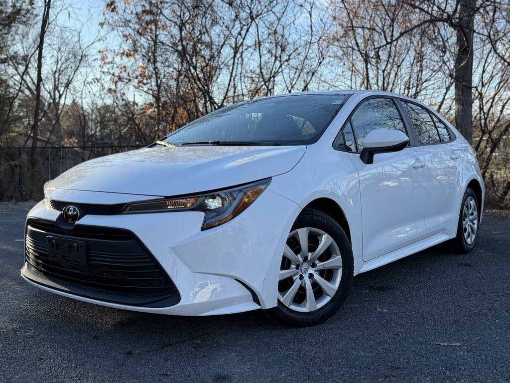 2023 Toyota Corolla LE FWD