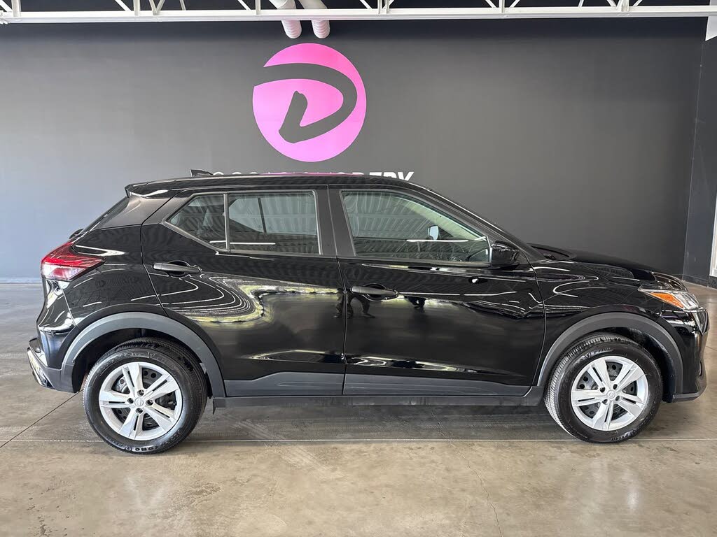 2024 Nissan Kicks S FWD