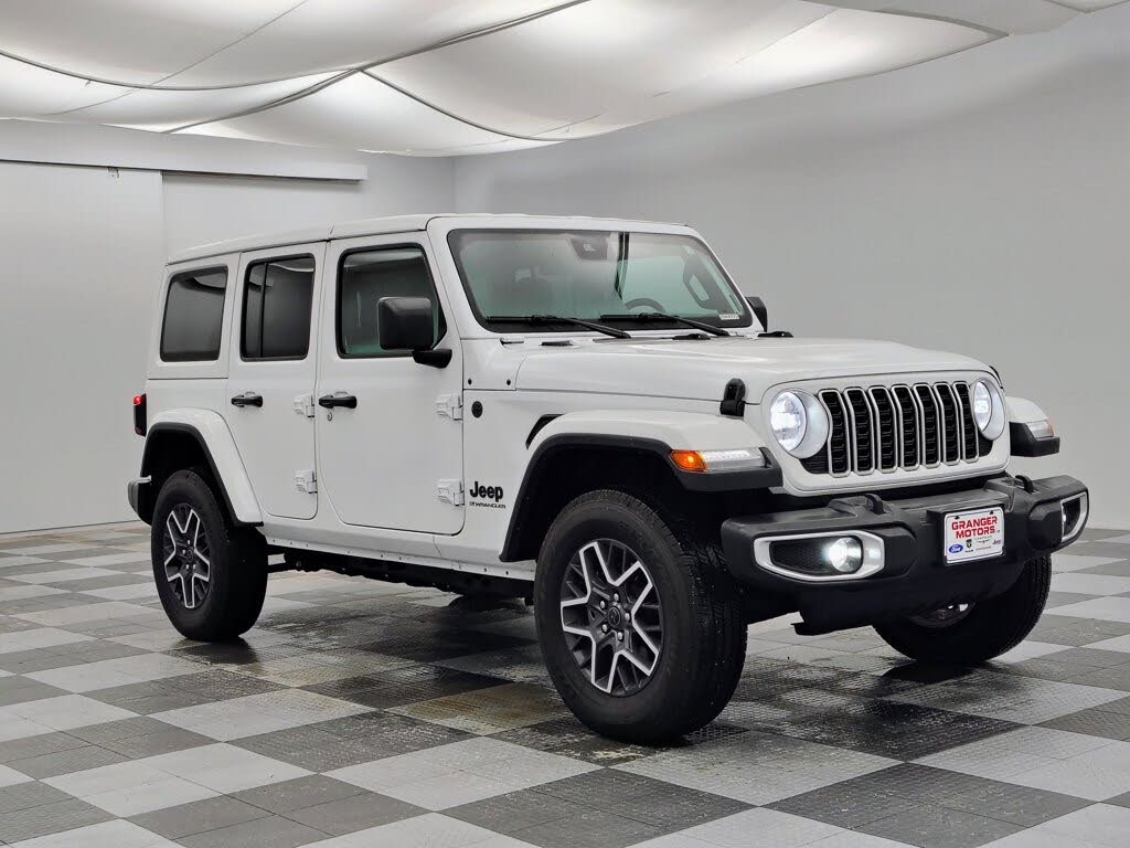 2025 Jeep Wrangler Sahara 4-Door 4WD