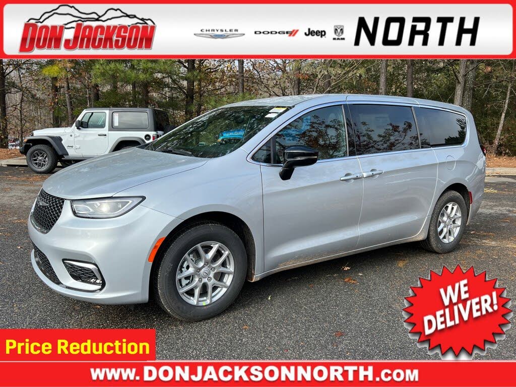 2026 Chrysler Pacifica Select FWD