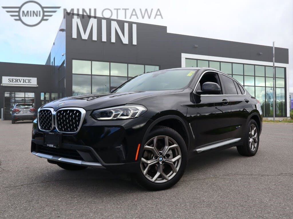 2022 BMW X4 xDrive30i AWD