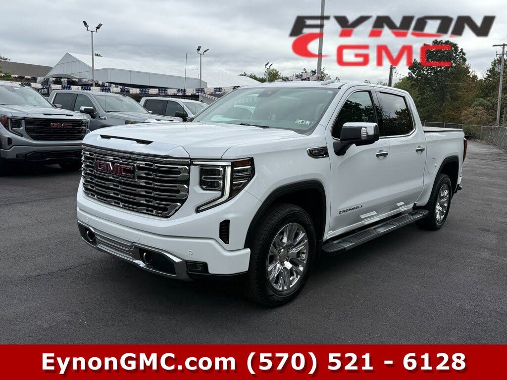 2022 GMC Sierra 1500 Denali Crew Cab 4WD