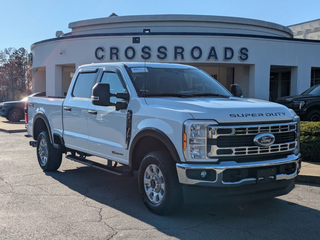 2024 Ford F-350 Super Duty XLT Crew Cab 4WD