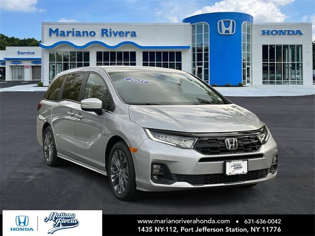 2025 Honda Odyssey Touring FWD