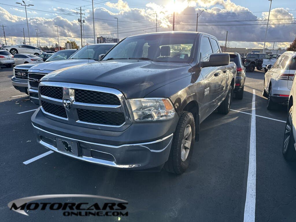 2016 RAM 1500 ST Quad Cab 4WD