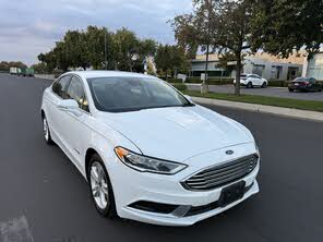 Ford Fusion Hybrid SE FWD
