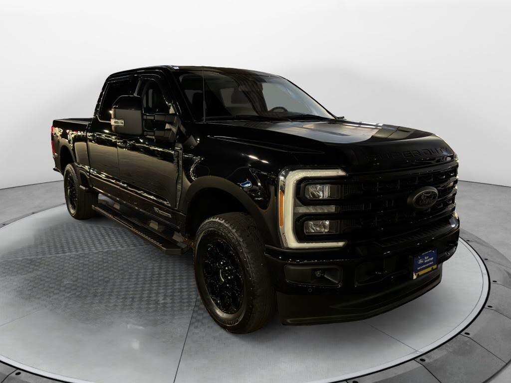 2023 Ford F-350 Super Duty Lariat Crew Cab 4WD