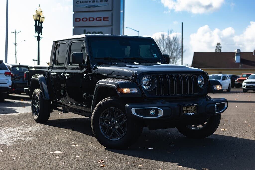2024 Jeep Gladiator Sport Crew Cab 4WD