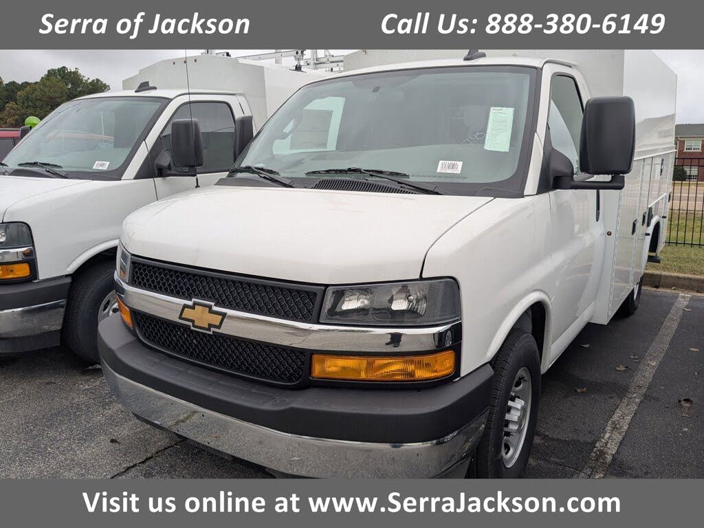 2025 Chevrolet Express Chassis 3500 Cutaway 139