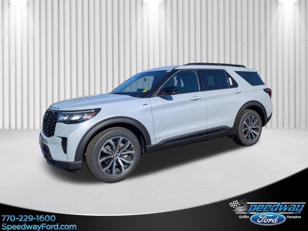 2026 Ford Explorer ST-Line RWD