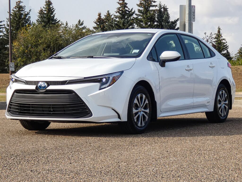2026 Toyota Corolla LE FWD