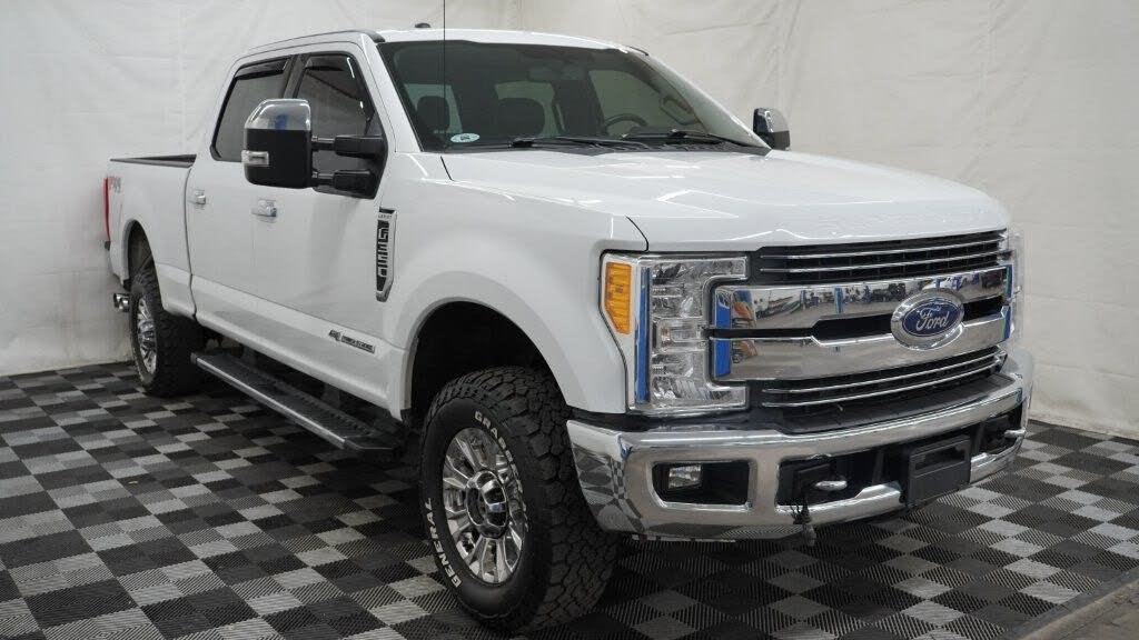 2017 Ford F-350 Super Duty Lariat Crew Cab 4WD