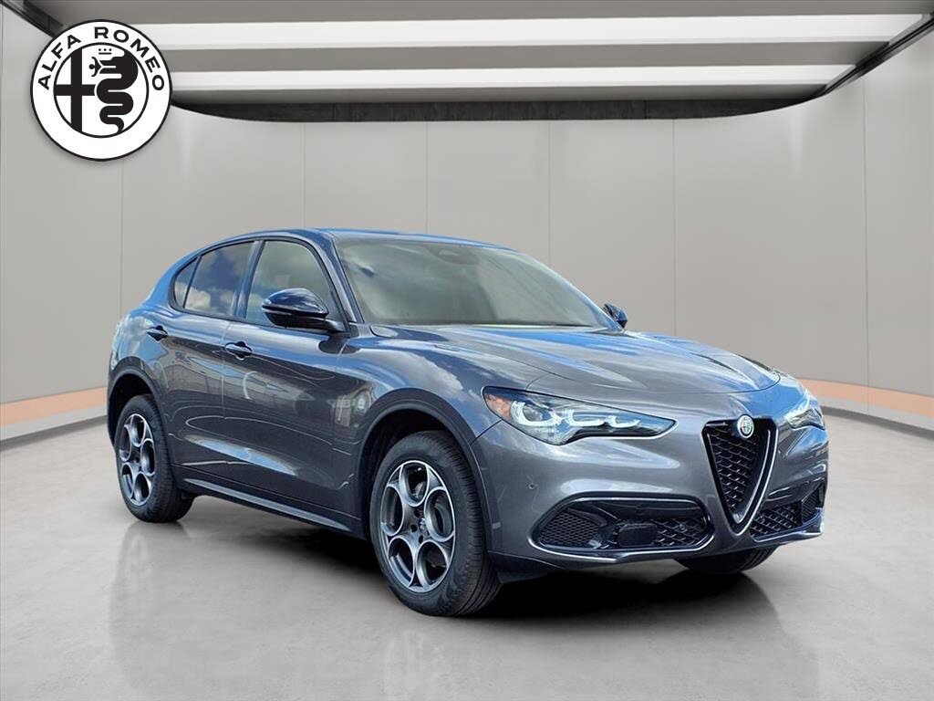 2025 Alfa Romeo Stelvio
