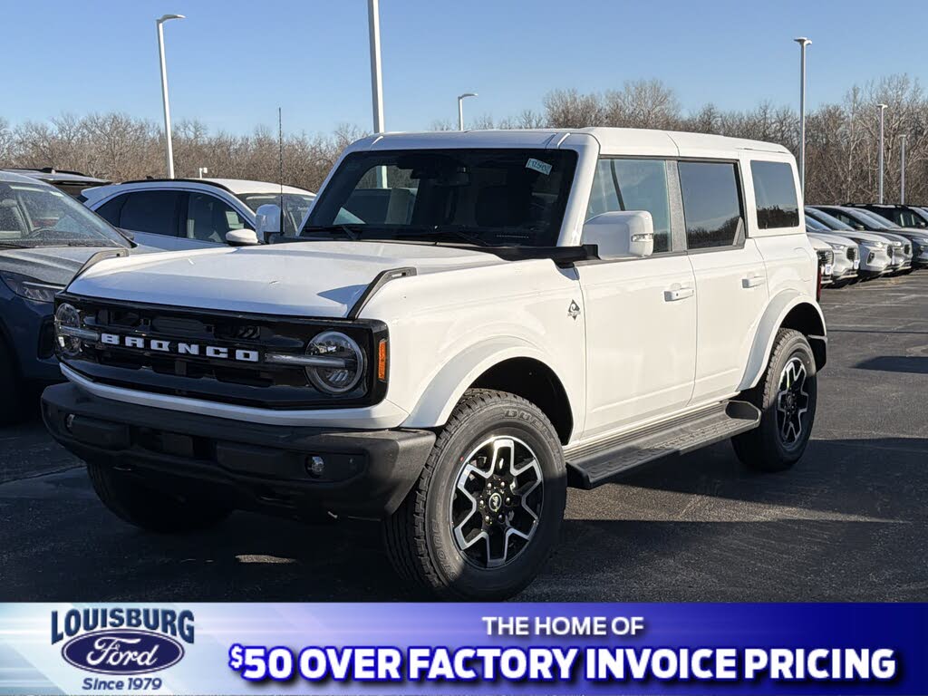 2025 Ford Bronco Outer Banks 4-Door 4WD