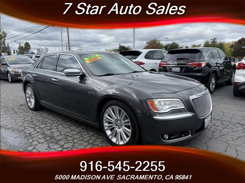 2014 Chrysler 300 C John Varvatos Luxury Edition RWD