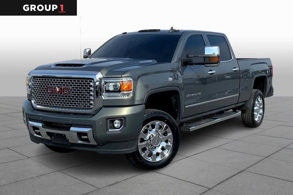 2017 GMC Sierra 2500HD Denali Crew Cab SB 4WD