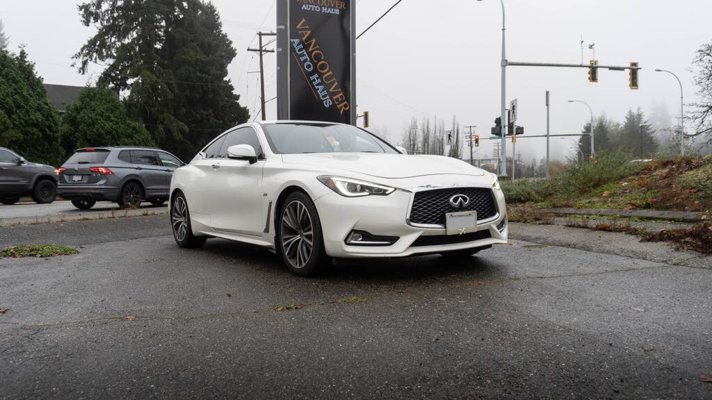 2017 INFINITI Q60