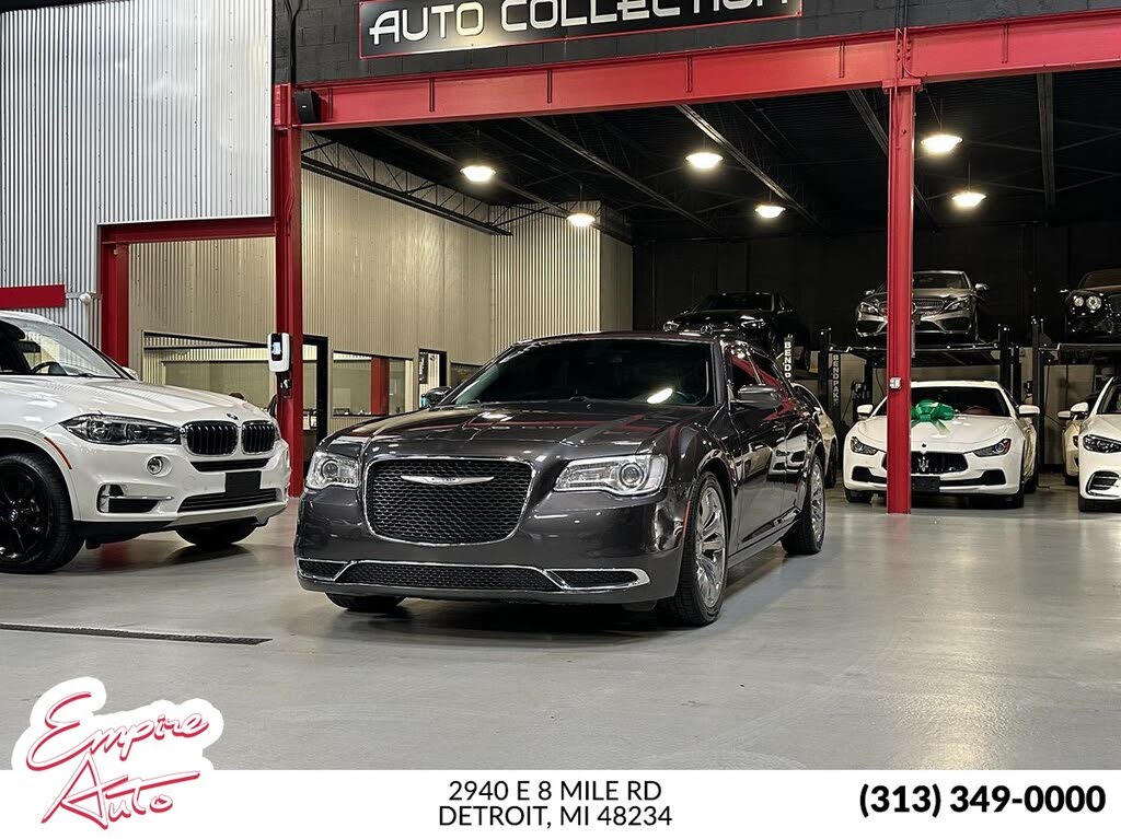 2019 Chrysler 300 Touring L RWD