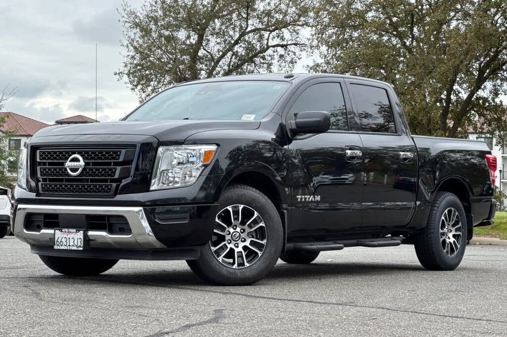 2021 Nissan Titan SV Crew Cab RWD