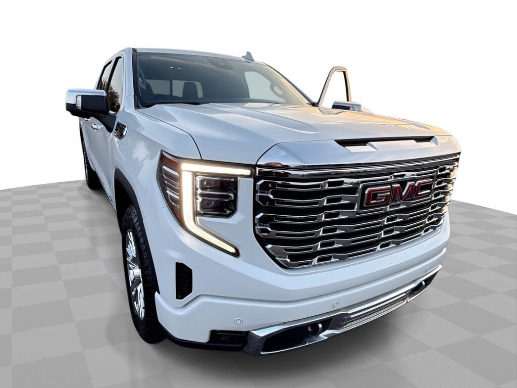 2022 GMC Sierra 1500 Denali Crew Cab 4WD