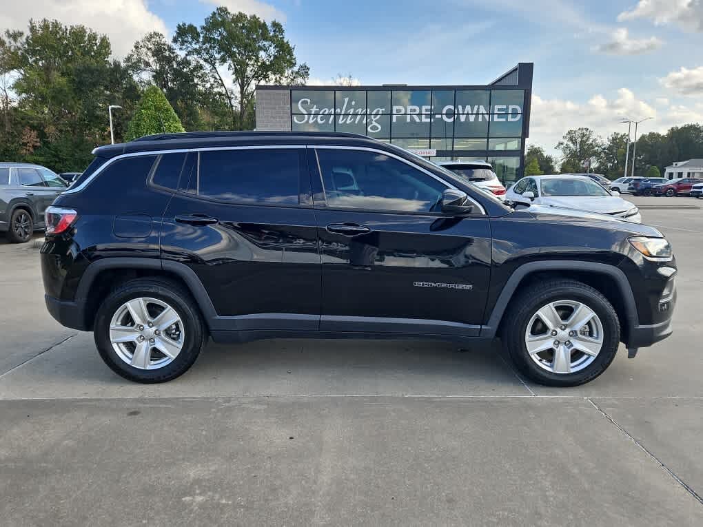 2022 Jeep Compass Latitude FWD
