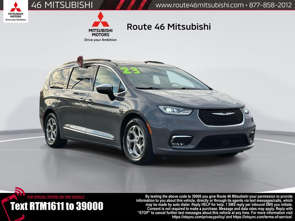 2023 Chrysler Pacifica Limited FWD