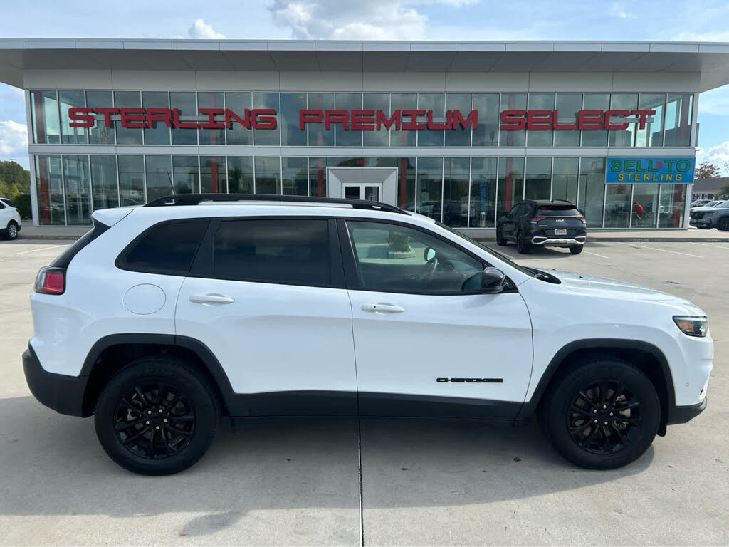 2023 Jeep Cherokee Altitude Lux 4WD