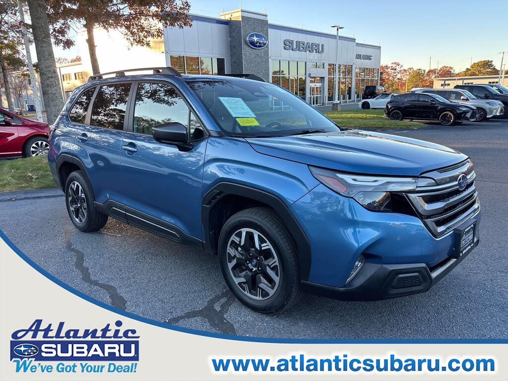 2025 Subaru Forester Premium Crossover AWD