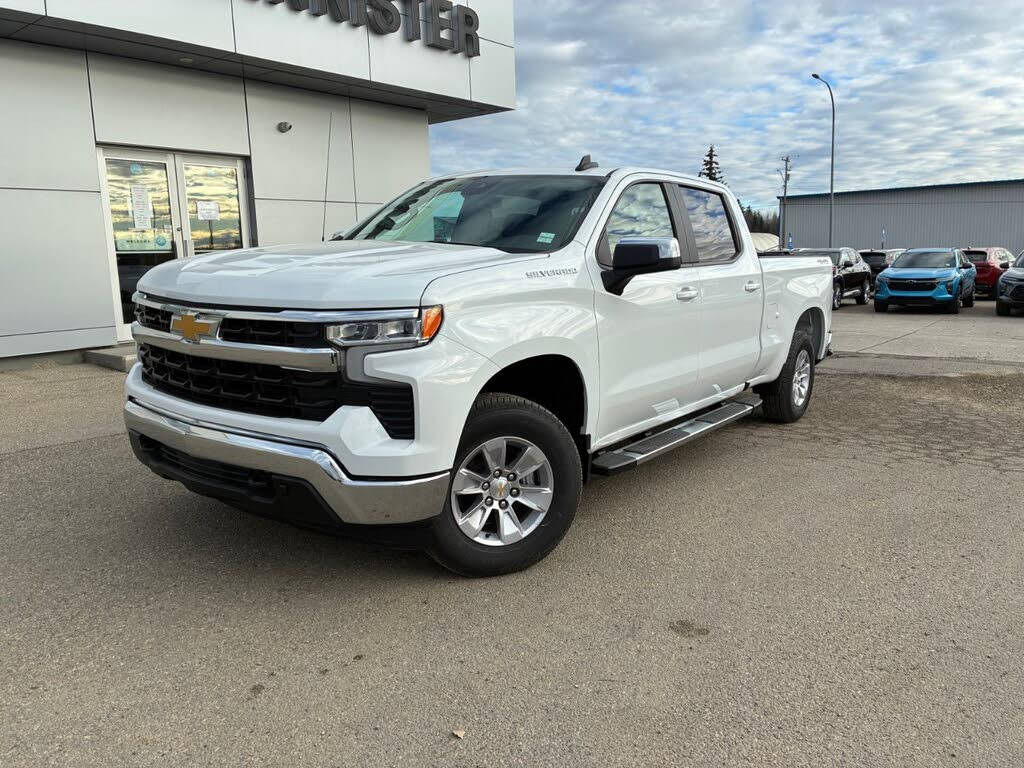 2026 Chevrolet Silverado 1500 LT Crew Cab 4WD