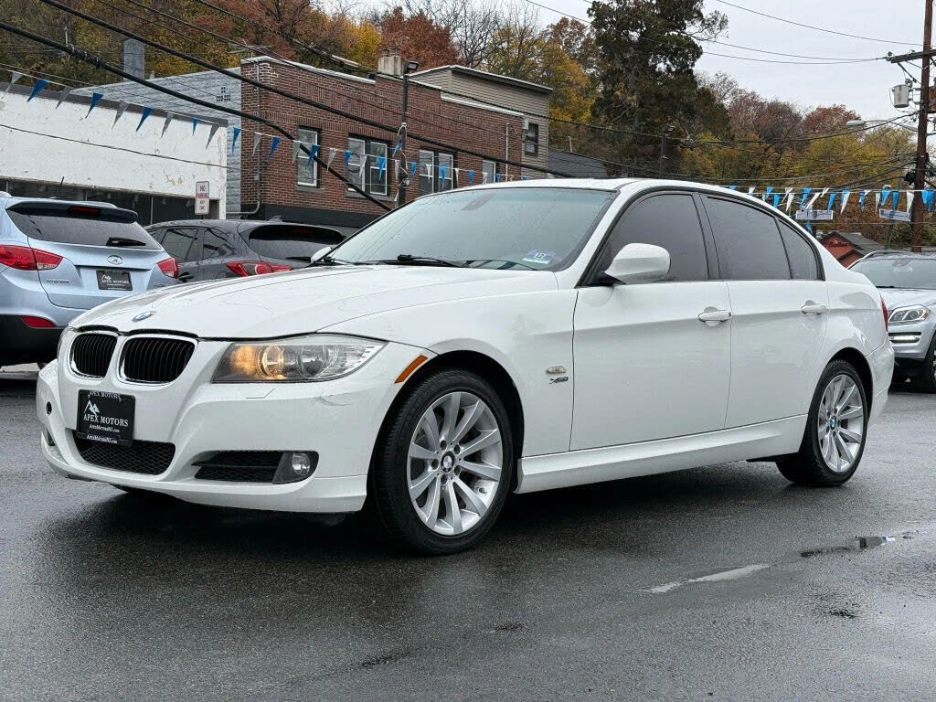2011 BMW 3 Series 328i xDrive Sedan AWD