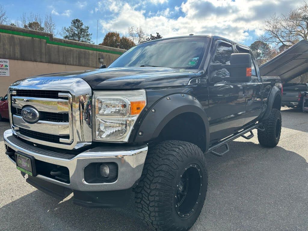 2012 Ford F-250 Super Duty Lariat Crew Cab 4WD