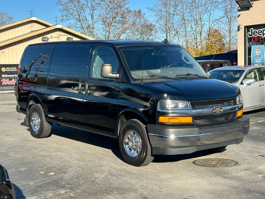 2019 Chevrolet Express Cargo 2500 RWD