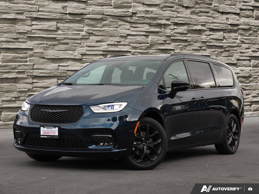 2024 Chrysler Pacifica Limited FWD