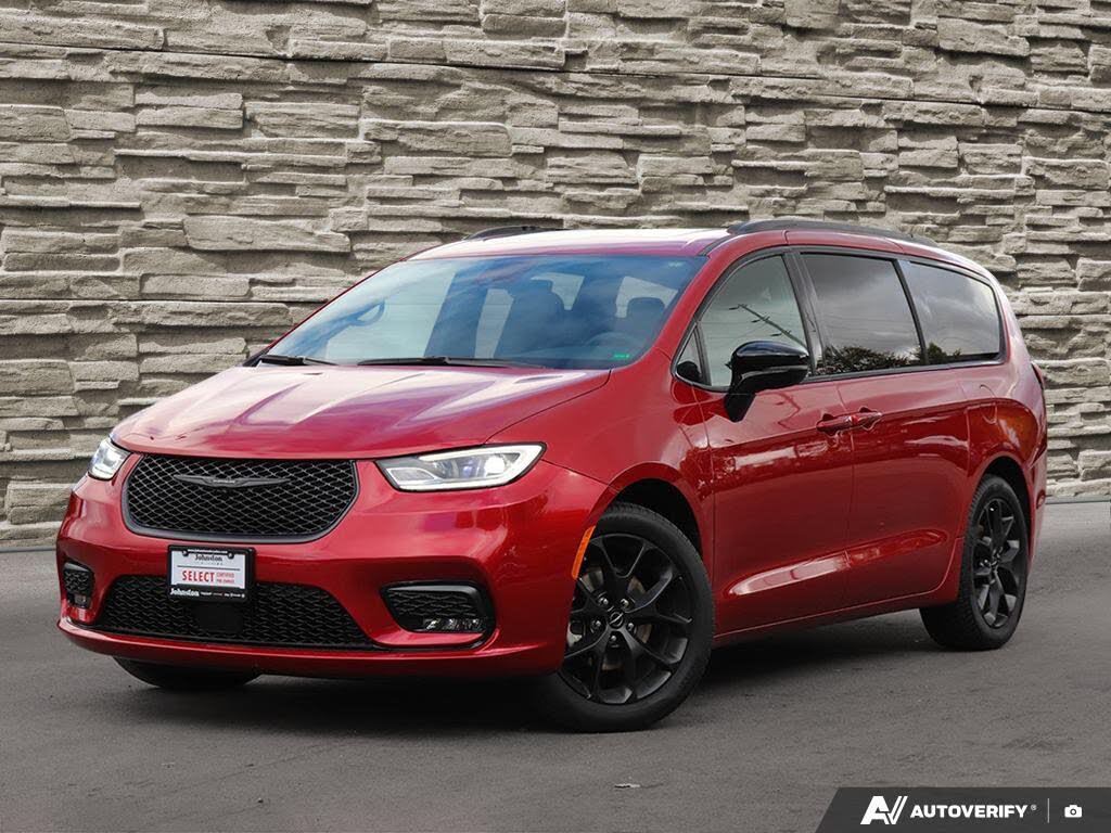 2024 Chrysler Pacifica Limited FWD