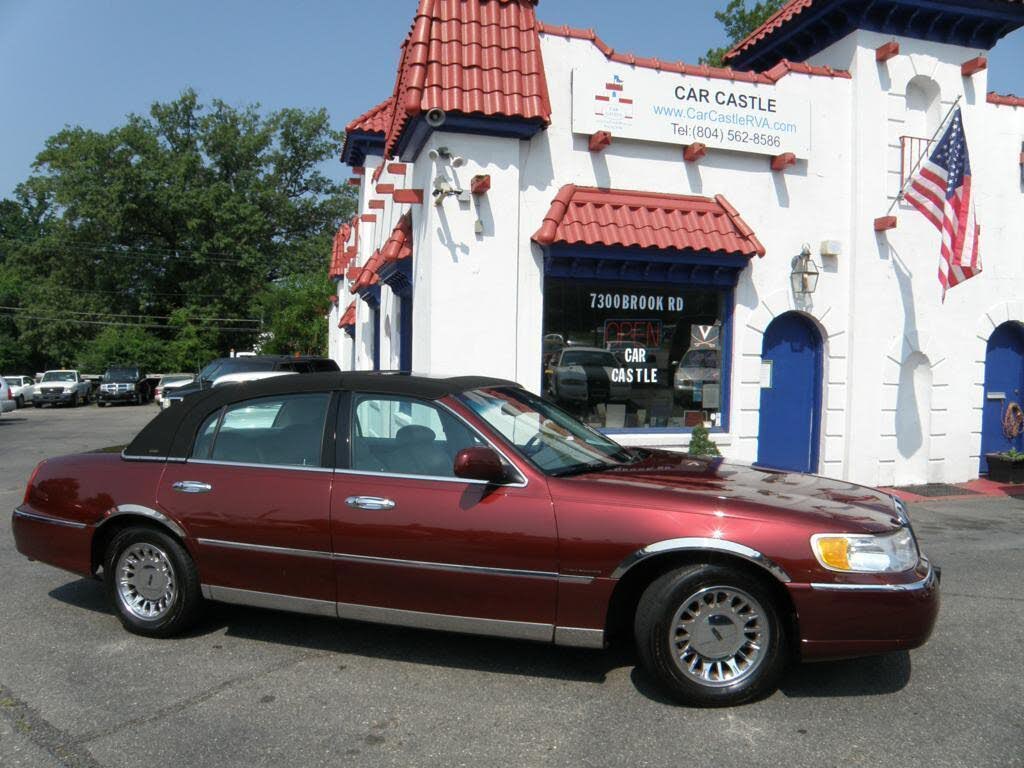 2000 Lincoln Town Car Cartier
