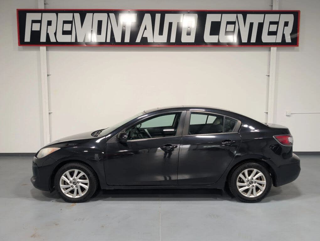 2013 Mazda MAZDA3 i Grand Touring
