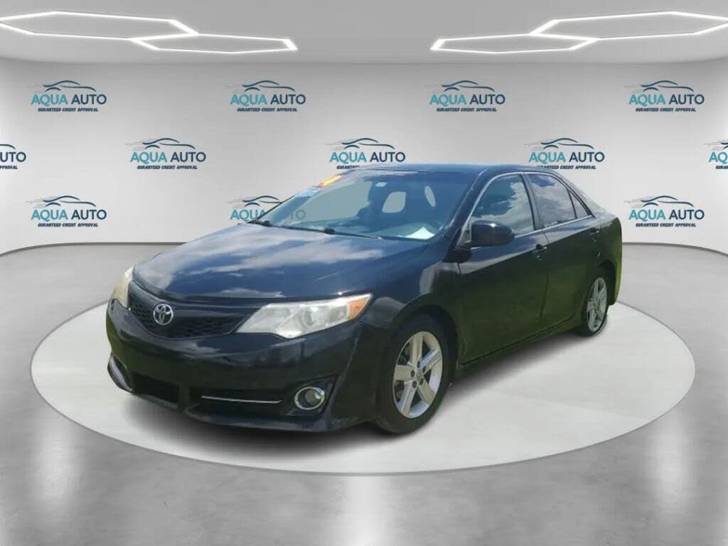 2014 Toyota Camry SE