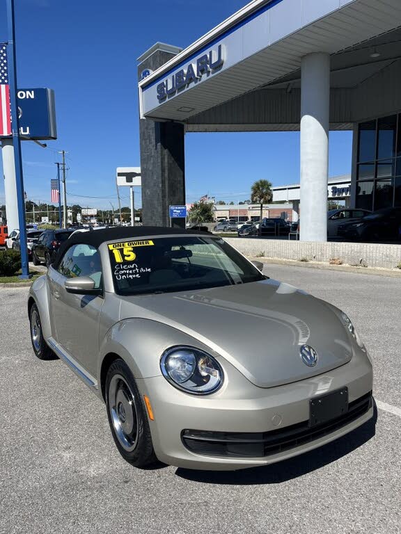 2015 Volkswagen Beetle 1.8T Convertible with Sound and Navigation