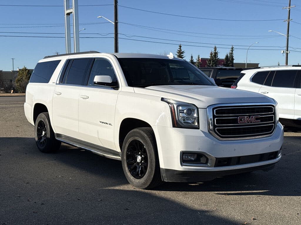GMC Yukon XL SLE 4WD 2017